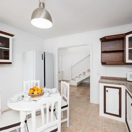 וילה Dulce Tías