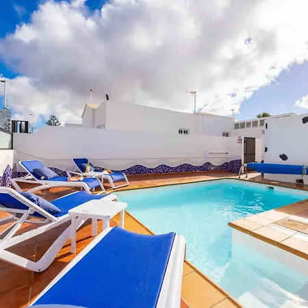 וילה Dulce Tías